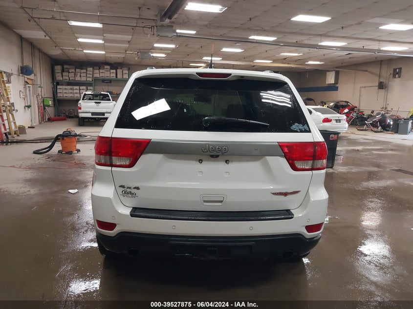 2013 Jeep Grand Cherokee Laredo Trailhawk VIN: 1C4RJFATXDC590583 Lot: 39527875