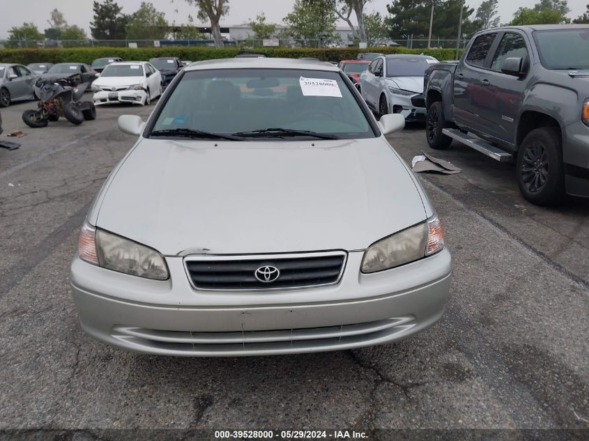 2000 Toyota Camry Ce VIN: 4T1BG22K5YU676636 Lot: 39528000