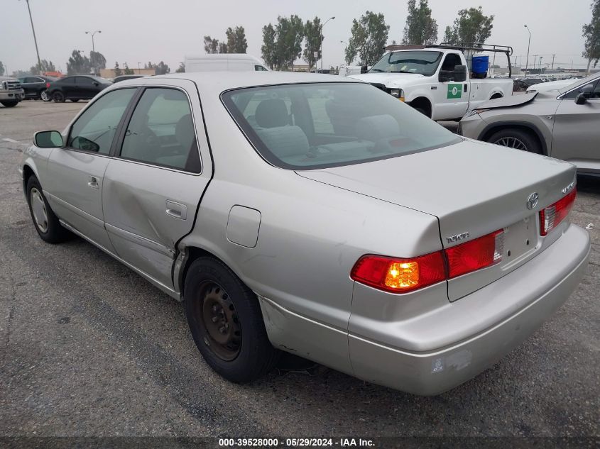 2000 Toyota Camry Ce VIN: 4T1BG22K5YU676636 Lot: 39528000