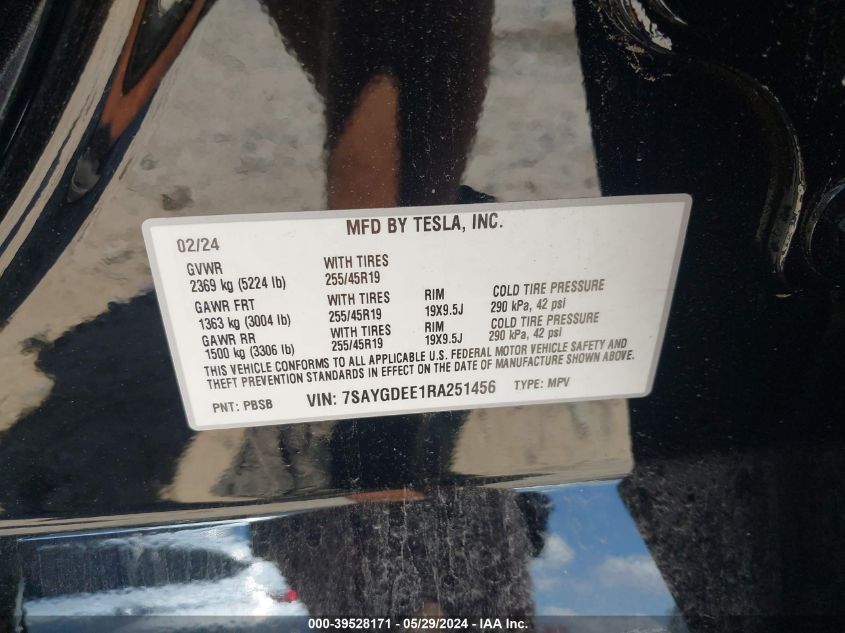 2024 Tesla Model Y Long Range Dual Motor All-Wheel Drive VIN: 7SAYGDEE1RA251456 Lot: 39528171