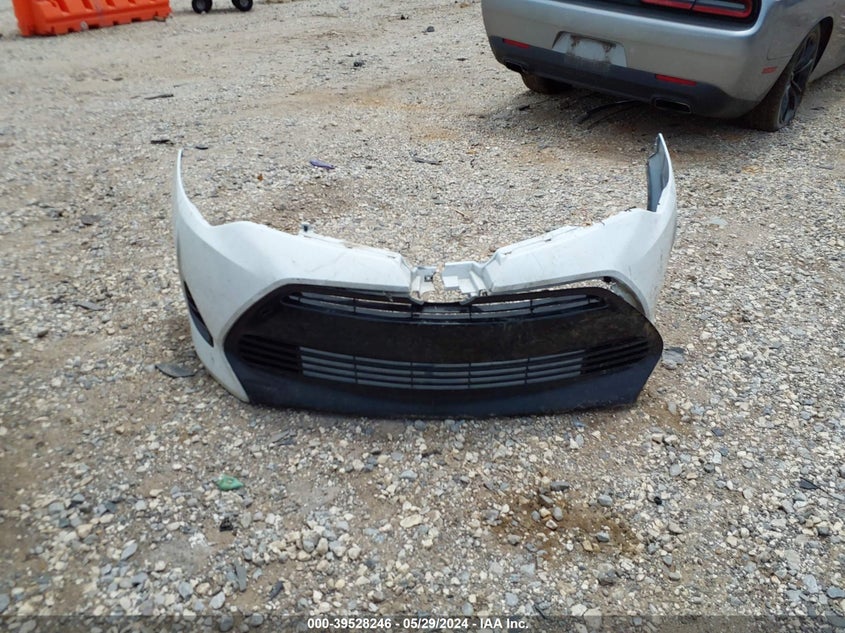 2017 Toyota Corolla Le VIN: 5YFBURHE8HP649676 Lot: 39528246