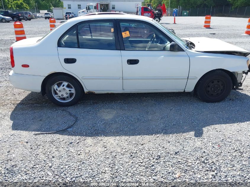 2002 Hyundai Accent Gl VIN: KMHCG45C22U294401 Lot: 39528294