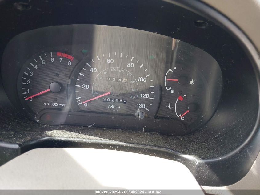 2002 Hyundai Accent Gl VIN: KMHCG45C22U294401 Lot: 39528294