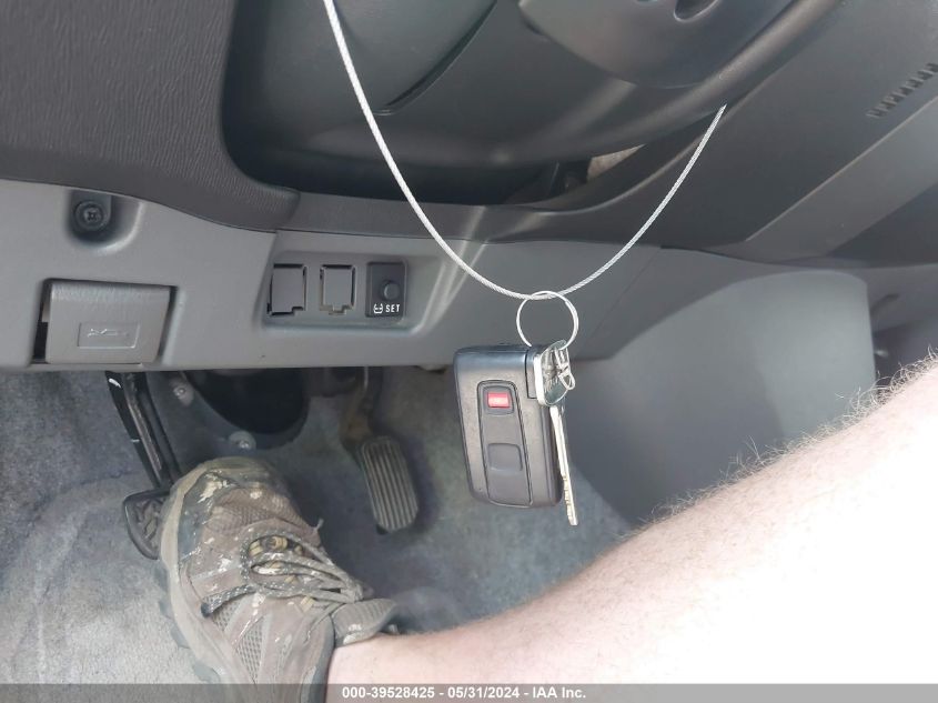 2008 Toyota Prius Standard VIN: JTDKB20U387744812 Lot: 39528425