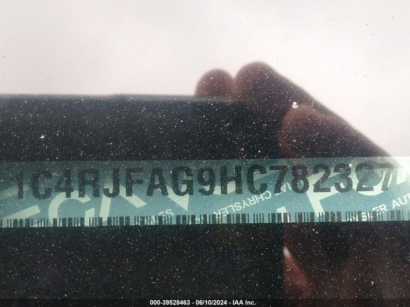 2017 Jeep Grand Cherokee Laredo 4X4 VIN: 1C4RJFAG9HC782327 Lot: 39528463