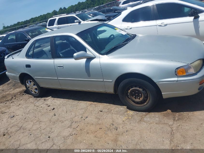 1995 Toyota Camry Le VIN: 4T1SK12E8SU643642 Lot: 39528515