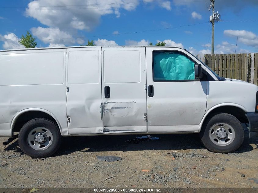 2017 Chevrolet Express 2500 Work Van VIN: 1GCWGAFF1H1322725 Lot: 39528583