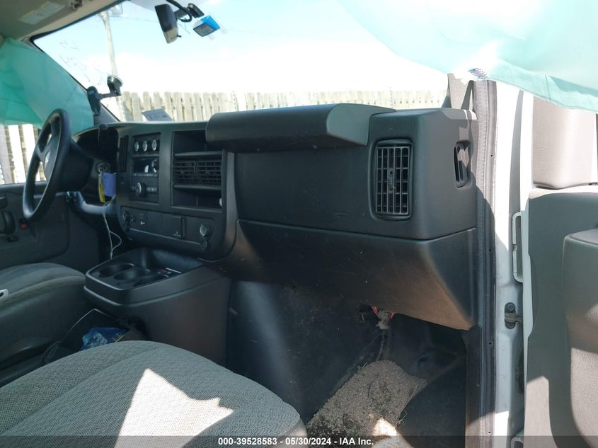 VIN 1GCWGAFF1H1322725 2017 CHEVROLET EXPRESS 2500 WORK VAN