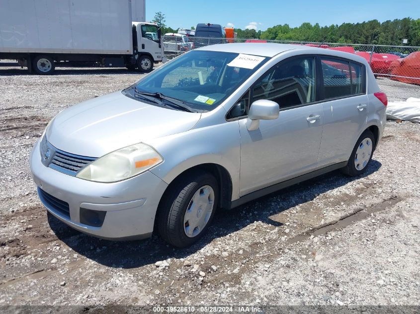 2009 Nissan Versa 1.8S VIN: 3N1BC13E59L370618 Lot: 39528610