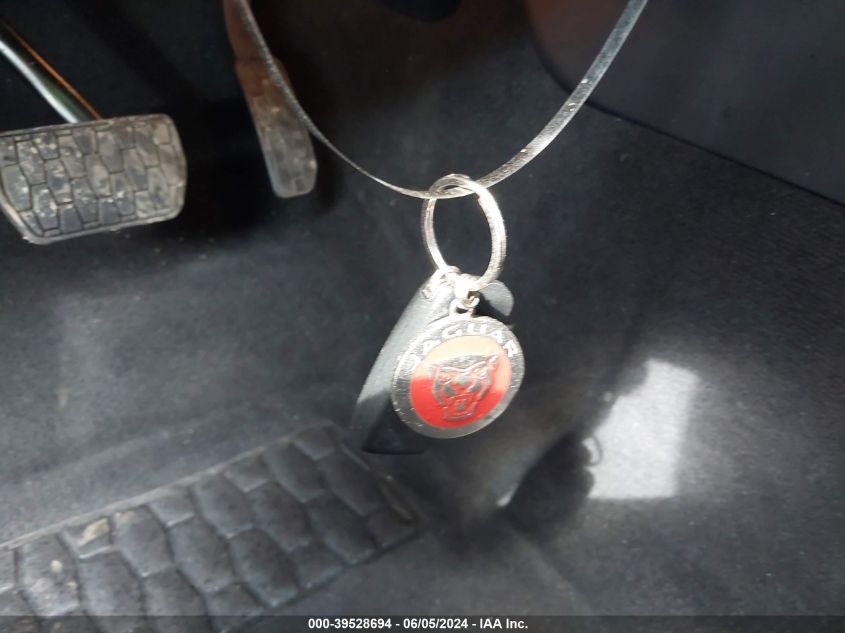 2017 Jaguar Xe 35T R-Sport VIN: SAJAF4BV9HA960198 Lot: 39528694