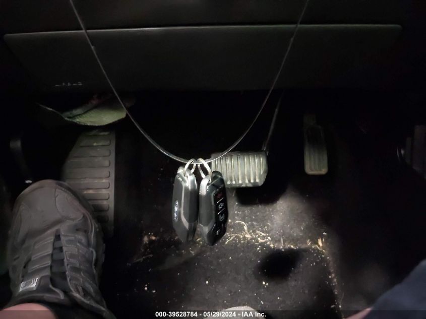 2017 Ford Edge Titanium VIN: 2FMPK3K87HBB08697 Lot: 39528784