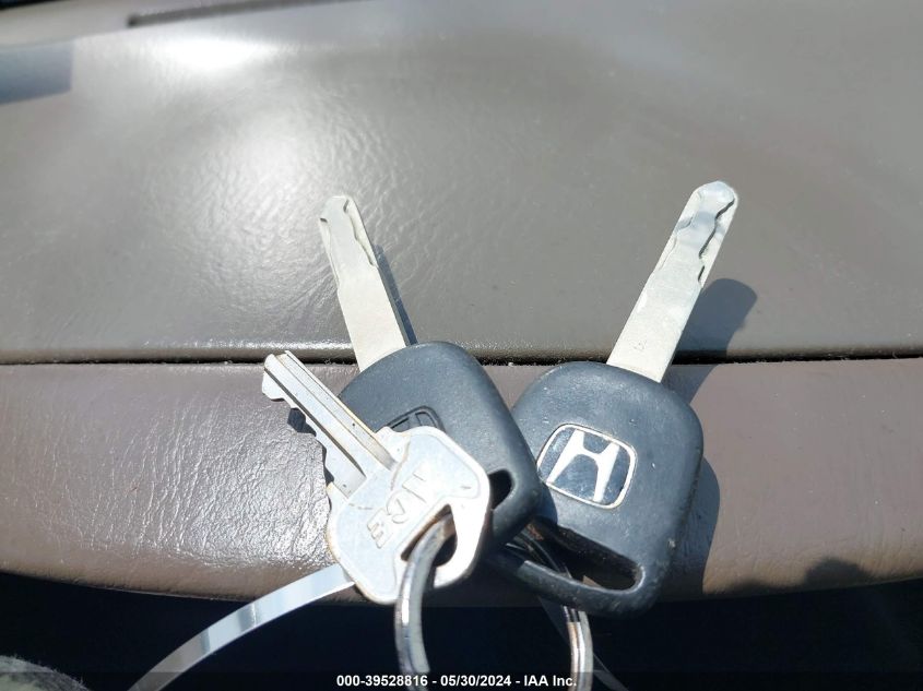 2003 Honda Civic Lx VIN: 2HGES16503H592560 Lot: 39528816