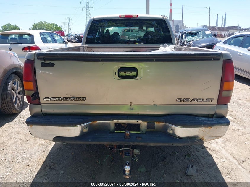 2000 Chevrolet Silverado 1500 Ls VIN: 2GCEC19V4Y1219836 Lot: 39528871