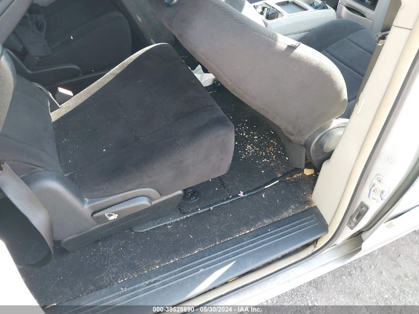 2011 Dodge Grand Caravan Crew VIN: 2D4RN5DG6BR662156 Lot: 39528890