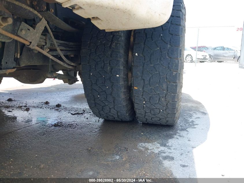 2019 Ford F-350 Platinum VIN: 1FT8W3DT8KEF33890 Lot: 39528982