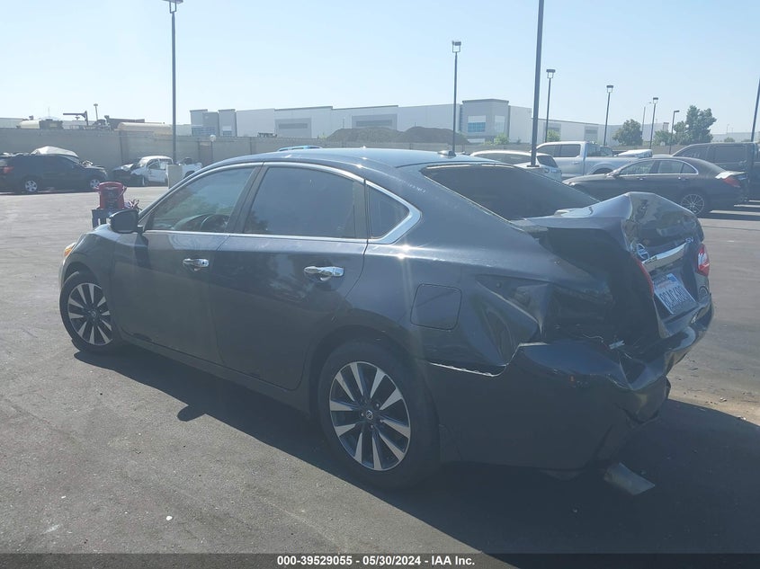 VIN 1N4AL3AP8HC158885 2017 NISSAN ALTIMA 2.5 SV