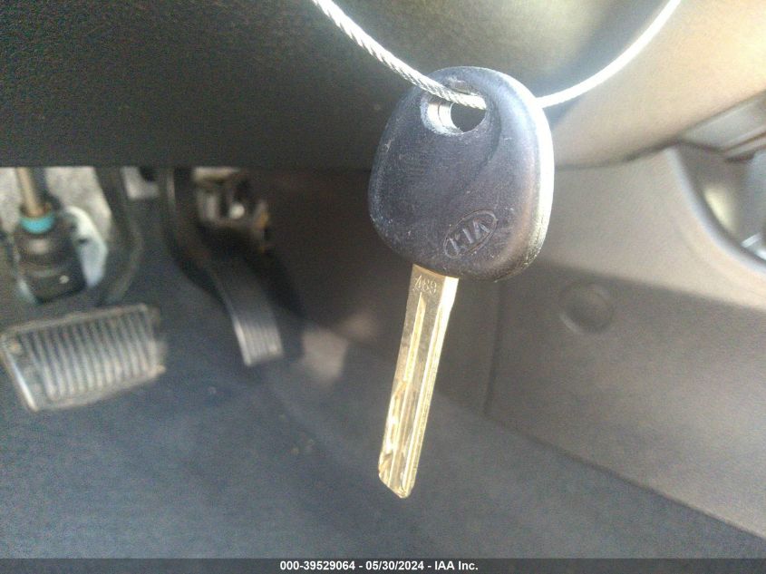 2012 Kia Sorento Lx VIN: 5XYKT3A18CG189665 Lot: 39529064