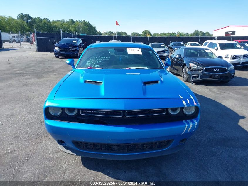 2018 Dodge Challenger Sxt VIN: 2C3CDZAG0JH305629 Lot: 39529256