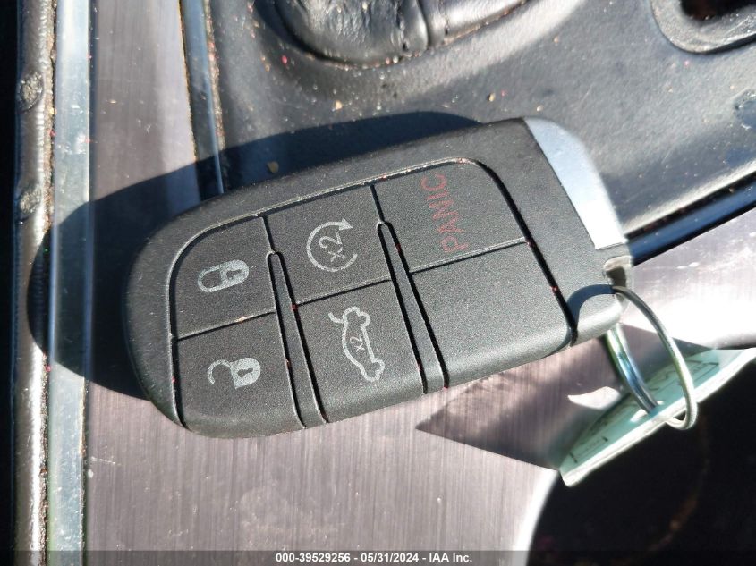 2018 Dodge Challenger Sxt VIN: 2C3CDZAG0JH305629 Lot: 39529256