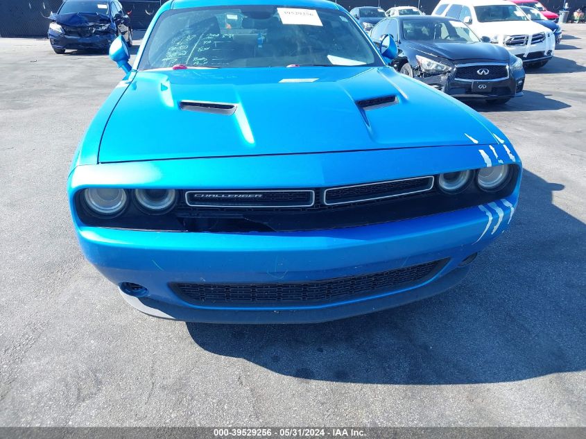 2018 Dodge Challenger Sxt VIN: 2C3CDZAG0JH305629 Lot: 39529256