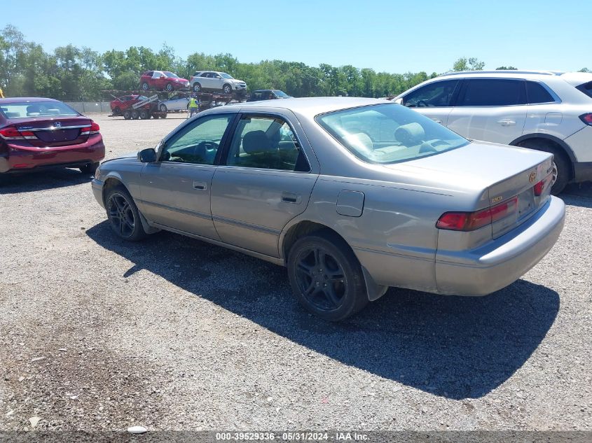 1999 Toyota Camry Le VIN: 4T1BG22K2XU422848 Lot: 39529336