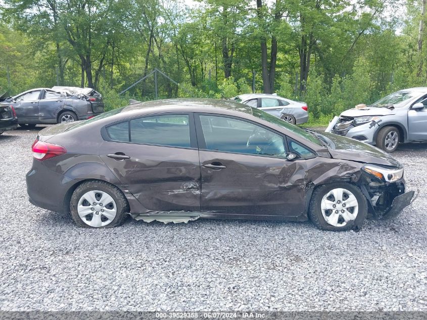 2017 Kia Forte Lx VIN: 3KPFK4A78HE139240 Lot: 39529358