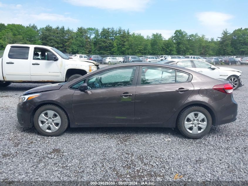 2017 Kia Forte Lx VIN: 3KPFK4A78HE139240 Lot: 39529358