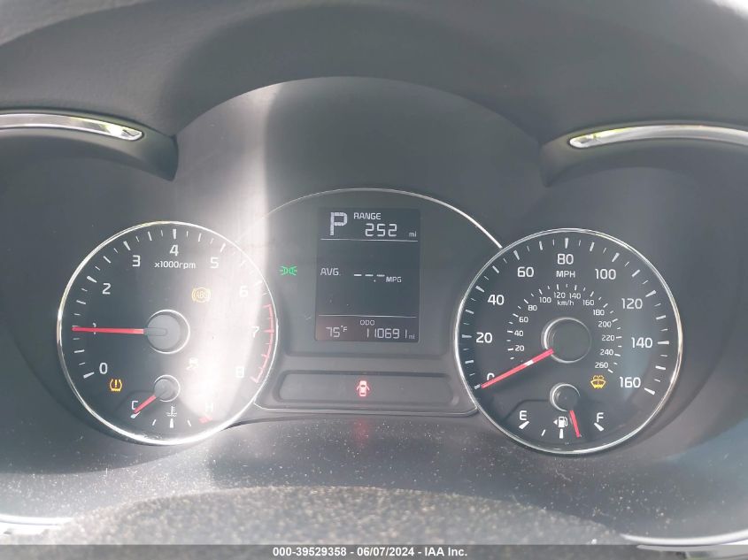 2017 Kia Forte Lx VIN: 3KPFK4A78HE139240 Lot: 39529358