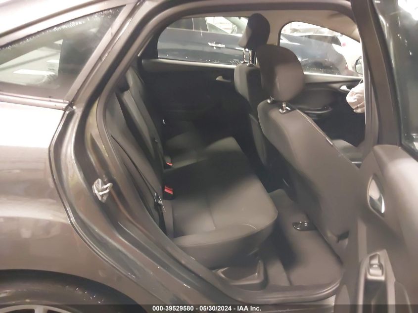 2016 Ford Focus Se VIN: 1FADP3F2XGL365498 Lot: 39529580