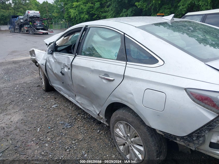 2016 Hyundai Sonata Hybrid Se VIN: KMHE24L18GA015535 Lot: 39529588