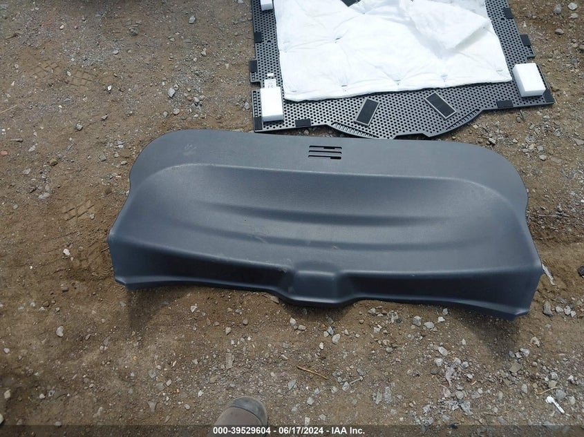 2017 Nissan Rogue Sv VIN: JN8AT2MT9HW152111 Lot: 39529604