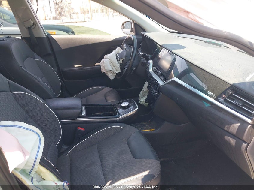 VIN KNDCC3LG3N5159314 2022 KIA NIRO EV S