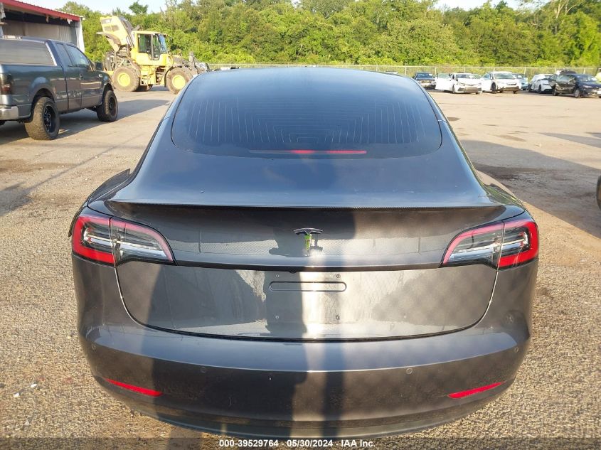 2018 Tesla Model 3 Long Range/Performance VIN: 5YJ3E1EB5JF105814 Lot: 39529764