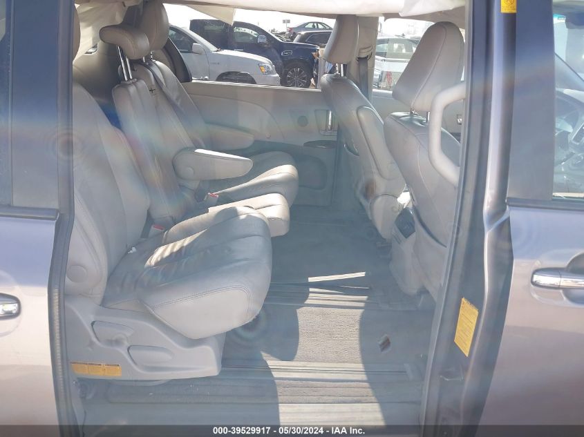 2011 Toyota Sienna Xle V6 VIN: 5TDYK3DC5BS012793 Lot: 39529917