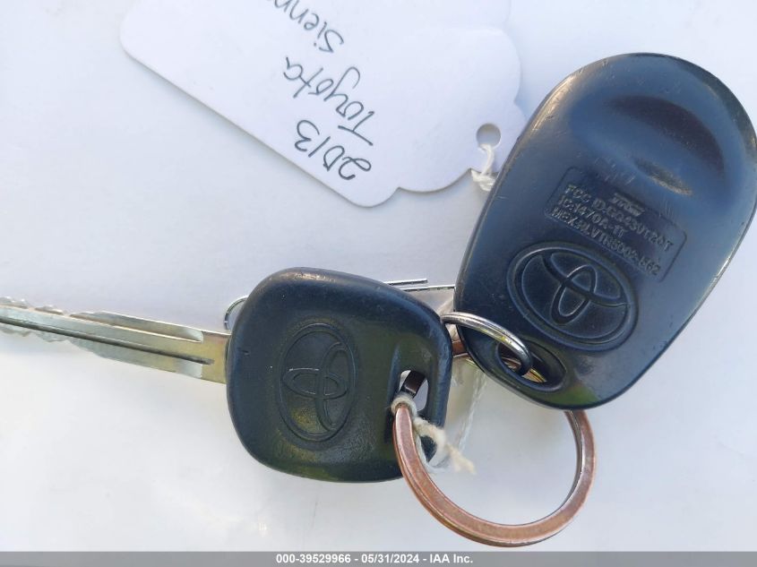 2013 Toyota Sienna Xle/Limited VIN: 5TDYK3DC3DS305174 Lot: 39529966