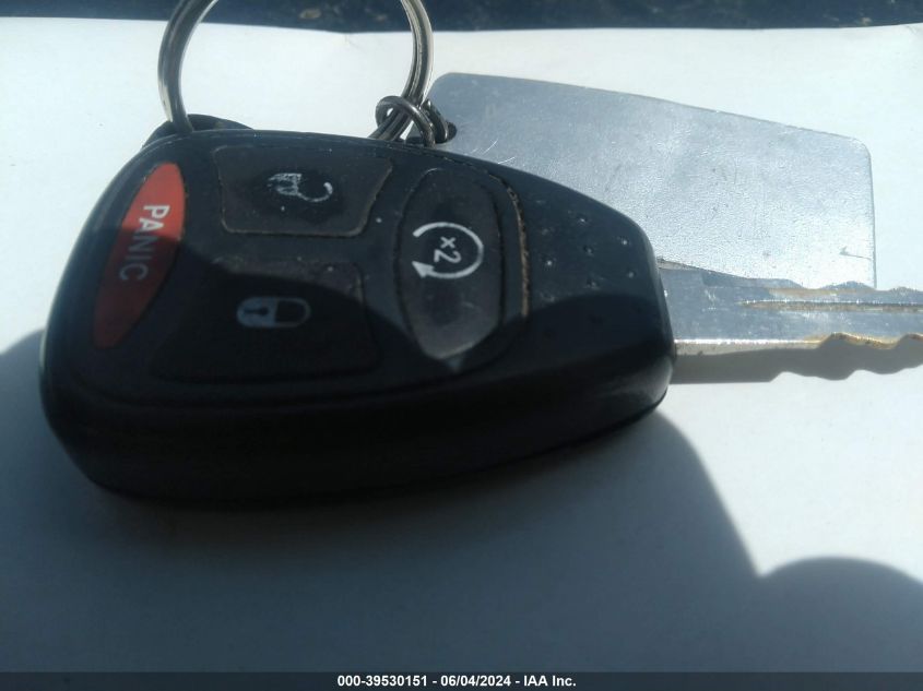 2007 Dodge Ram 1500 Slt/Trx4 Off Road/Sport VIN: 1D7HU18237S231496 Lot: 39530151