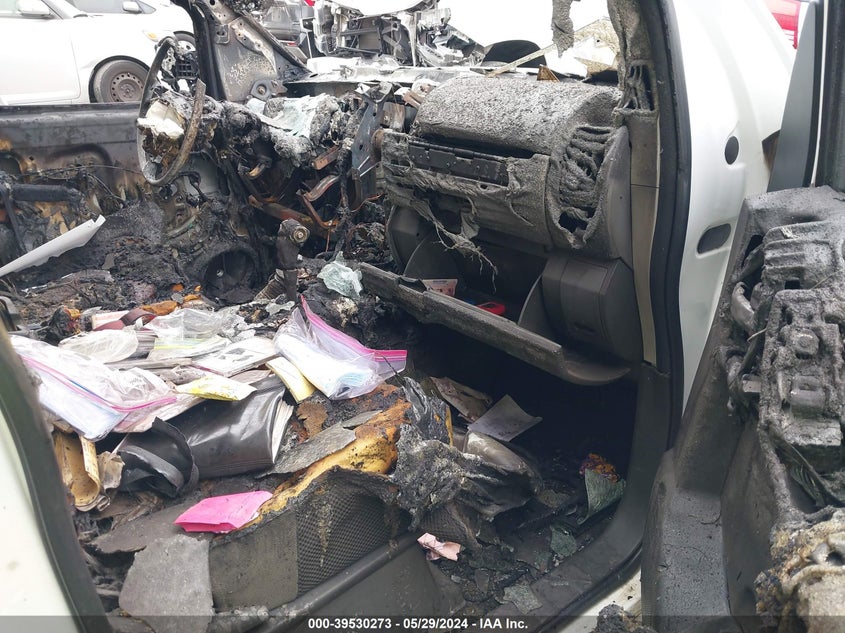 2005 Nissan Xterra S VIN: 5N1AN08UX5C624144 Lot: 39530273