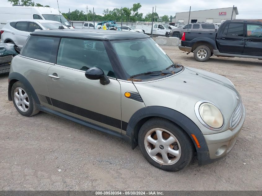 2008 Mini Cooper VIN: WMWMF335X8TU67782 Lot: 39530354