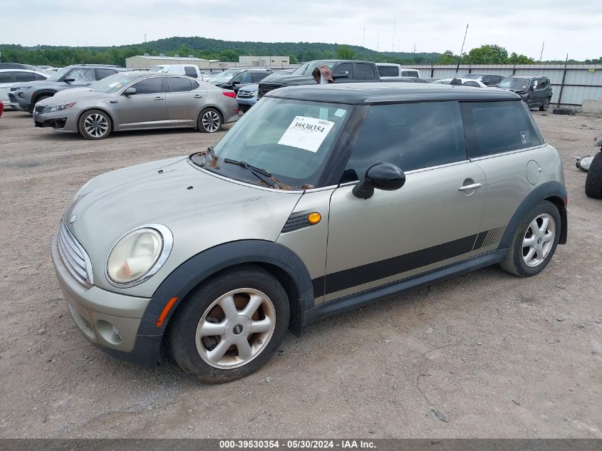 2008 Mini Cooper VIN: WMWMF335X8TU67782 Lot: 39530354