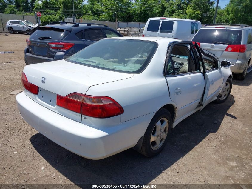 2000 Honda Accord 2.3 Ex VIN: 1HGCG5651YA143121 Lot: 39530456