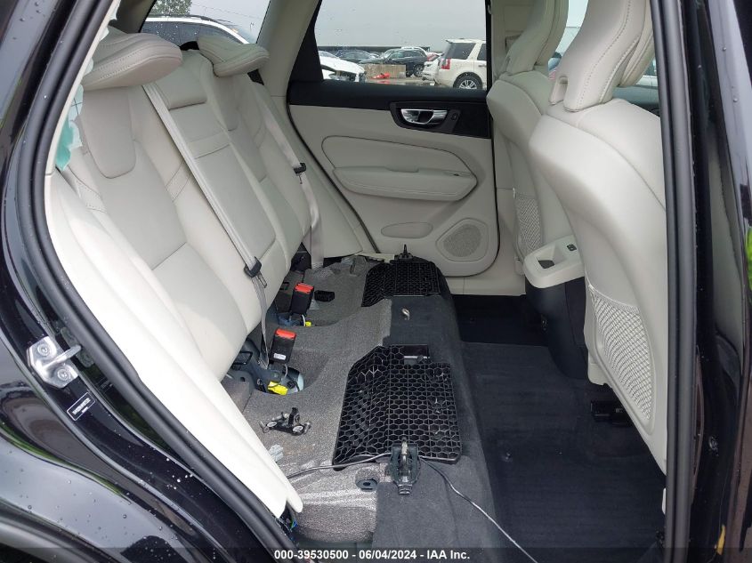 2021 Volvo Xc60 T5 Momentum VIN: YV4102RK4M1875292 Lot: 39530500