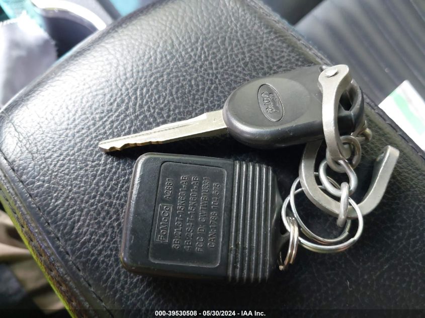 2004 Ford Thunderbird VIN: 1FAHP60A14Y107761 Lot: 39530508