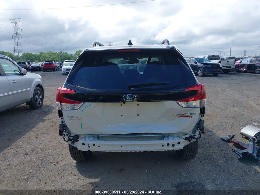 2024 Subaru Forester Sport VIN: JF2SKAGC4RH423849 Lot: 39530511