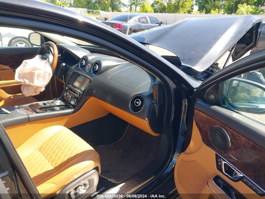 2016 JAGUAR XJ XJL PORTFOLIO - SAJWJ2GD2G8W02178