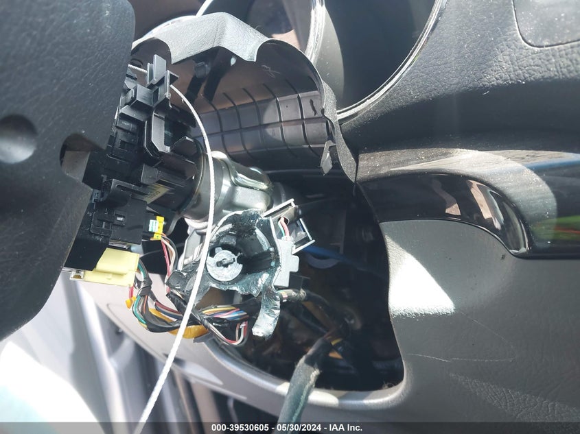 2011 Kia Sorento Lx VIN: 5XYKT3A13BG153428 Lot: 39530605