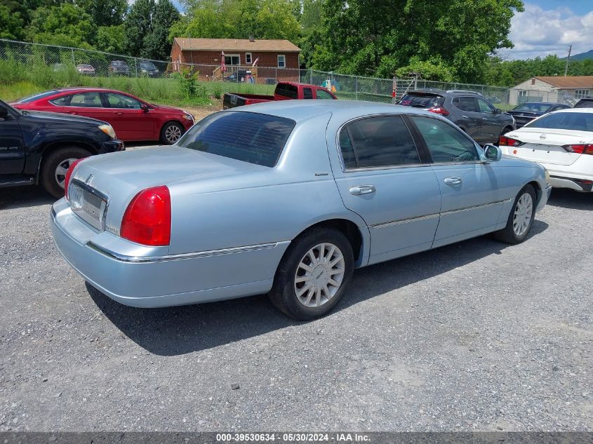 2007 Lincoln Town Car Signature VIN: 1LNHM81W97Y627120 Lot: 39530634