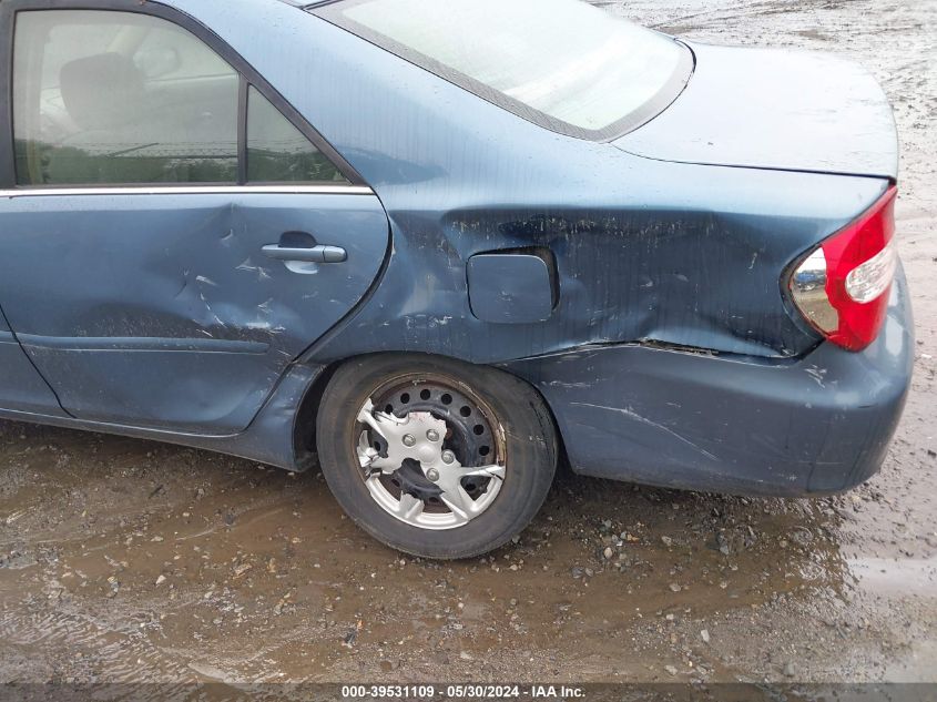 2004 Toyota Camry Le VIN: 4T1BE32K74U924990 Lot: 39531109