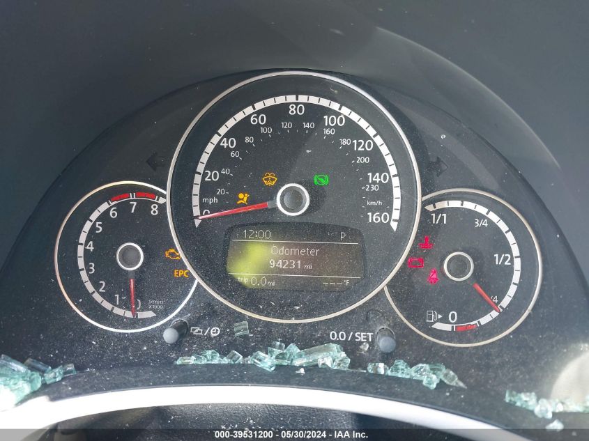 2013 Volkswagen Beetle 2.5L VIN: 3VWJX7AT0DM671007 Lot: 39531200