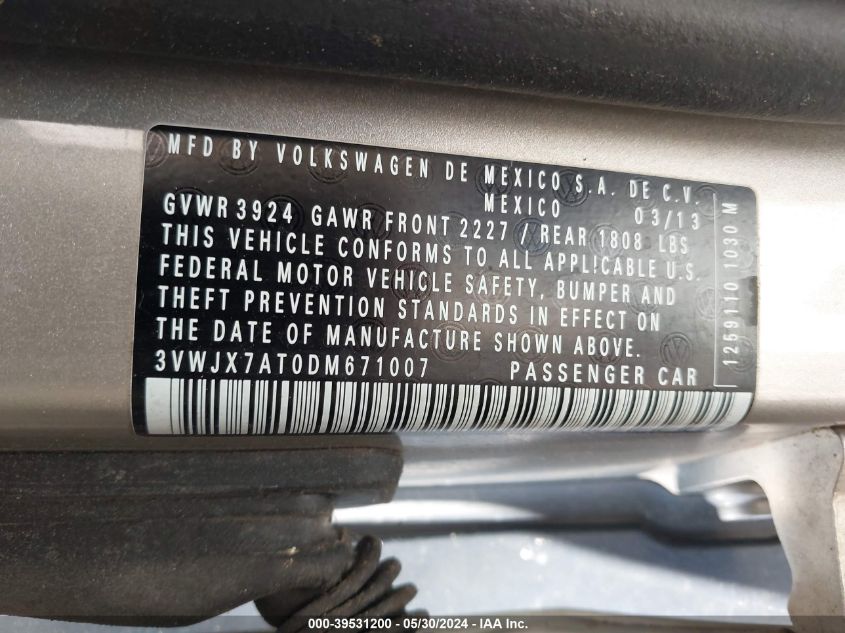 2013 Volkswagen Beetle 2.5L VIN: 3VWJX7AT0DM671007 Lot: 39531200