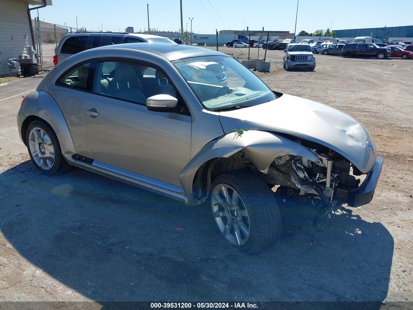 2013 VOLKSWAGEN BEETLE 2.5L - 3VWJX7AT0DM671007
